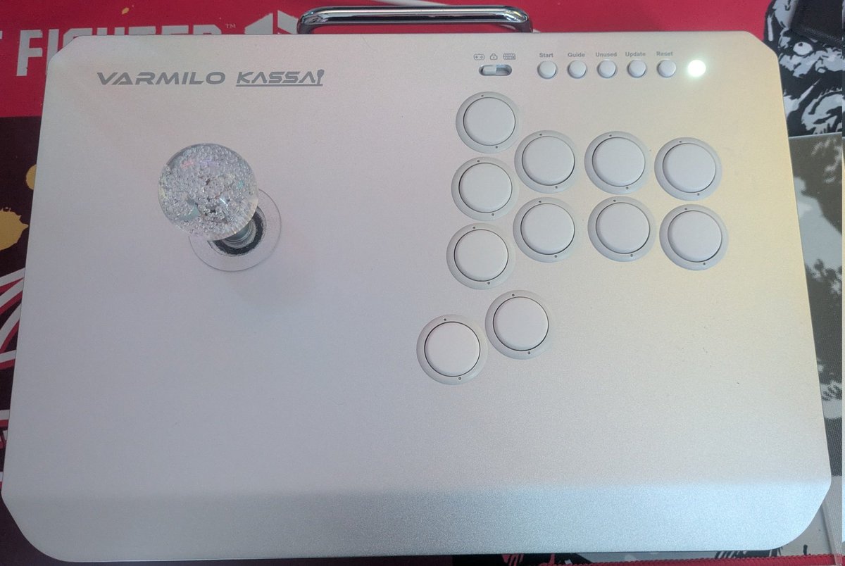 涅埜レヌ🎤🖤@CRATAIR tweet media