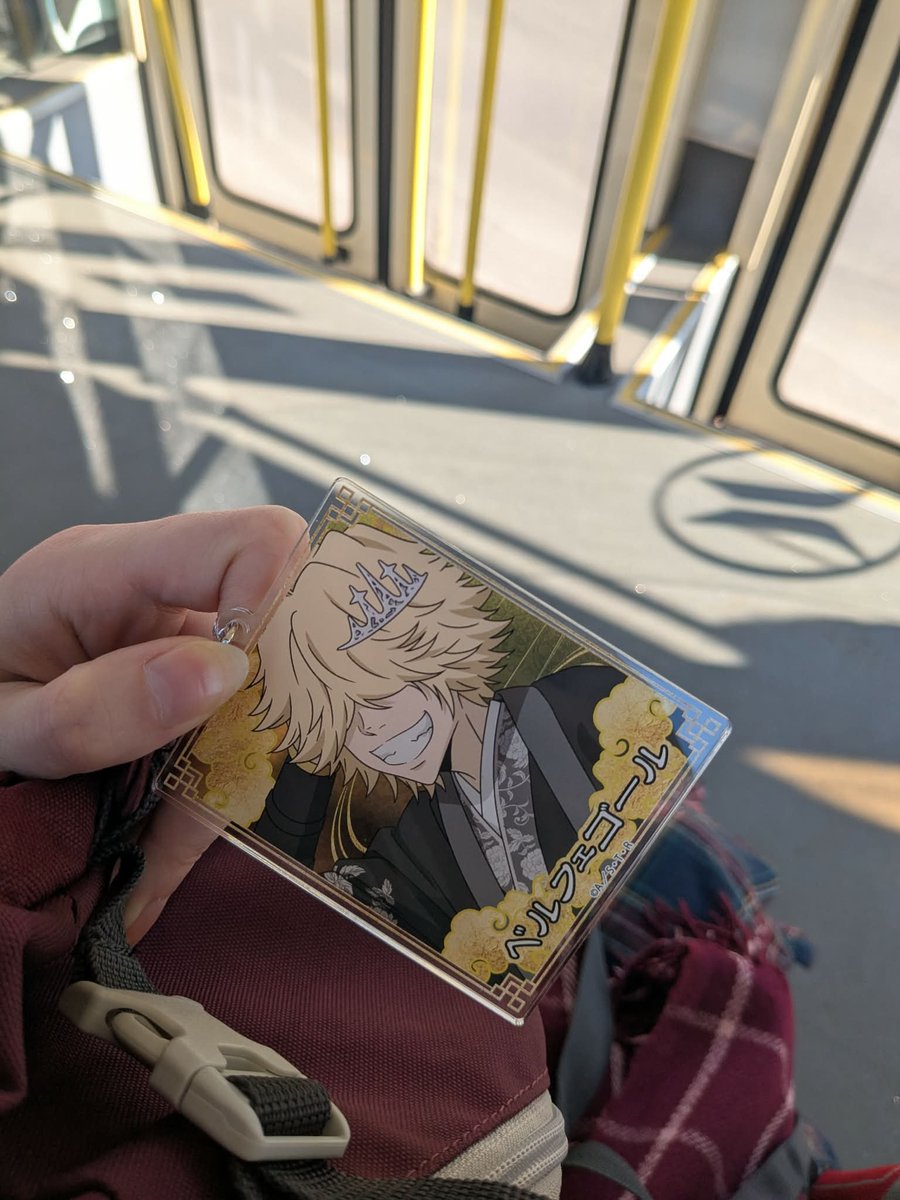 Yuuczan's tweet photo. Travelling with husbando >:3 https://t.co/Ohv5LcxkFg