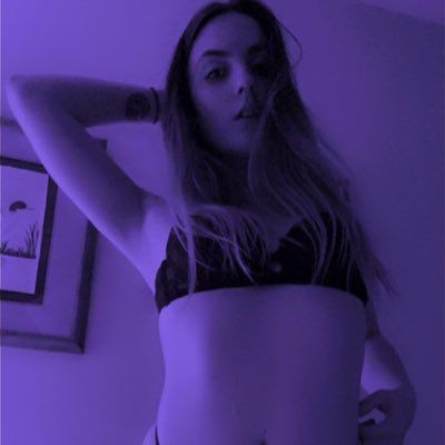 Suzy367's tweet photo. So… you see that? 😅
I get a little insecure about my body sometimes.
Am I fuckable 😈💦
Be honest with me  smash or pass? 👀🔥 https://t.co/i4nYtmLLka