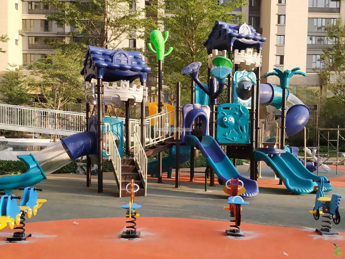 Longlytoy's tweet photo. Children's outdoor playground combination slide, 114mm pipe, China manufacturer. Welcome to contact us or visit our factory to negotiate business. We can customize and design according to your venue and requirements for free.  WhatsApp:+8615521333348 E-mail:sales@llplayground.com https://t.co/ScGEiXtHt4