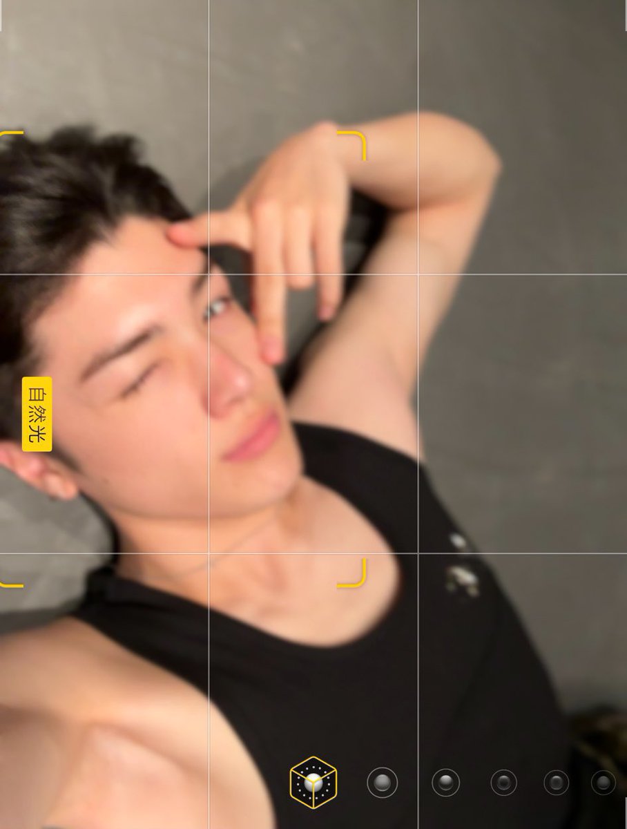 theneopits's tweet photo. Hottie Maki😛🥵🥵 https://t.co/5HlWM2Hk3t