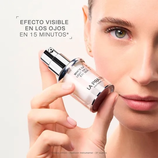 RosaPerfumeria's tweet image. White Caviar Light Infusion Eye Serum es uno sérum para el contorno de los ojos iluminador, antibolsas y antidespigmentación #LaPrairie #PerfumeríaLaRosa #Tenerife