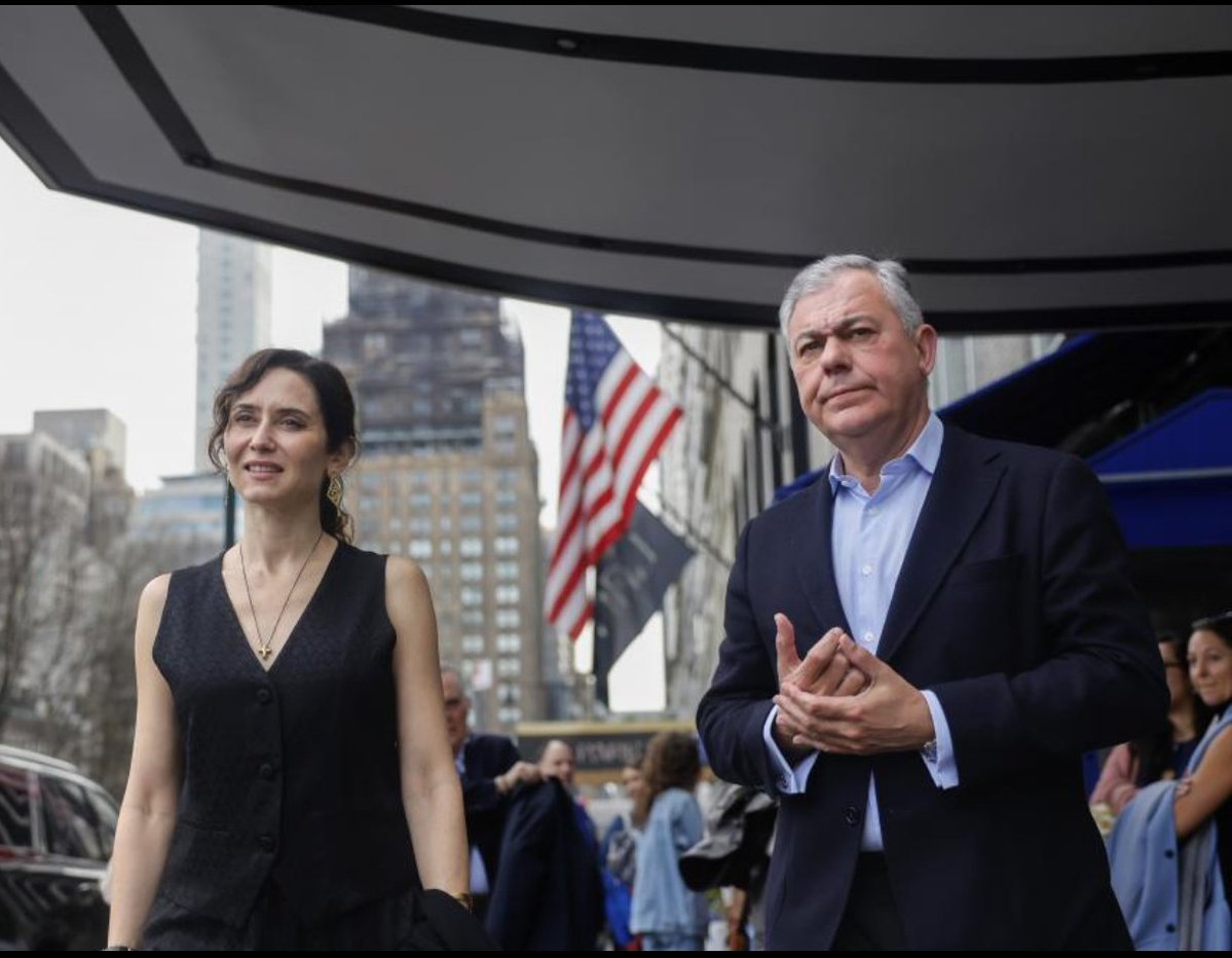 Ayuso, presidenta de la Comunidad de Madrid del PP, y José Luis Sanz, alcalde de Sevilla del PP, están a 2 horas y 40 minutos en AVE. Han viajado para reunirse hasta Estados Unidos con todos los gastos pagados. Así se burlan con el dinero de todos.