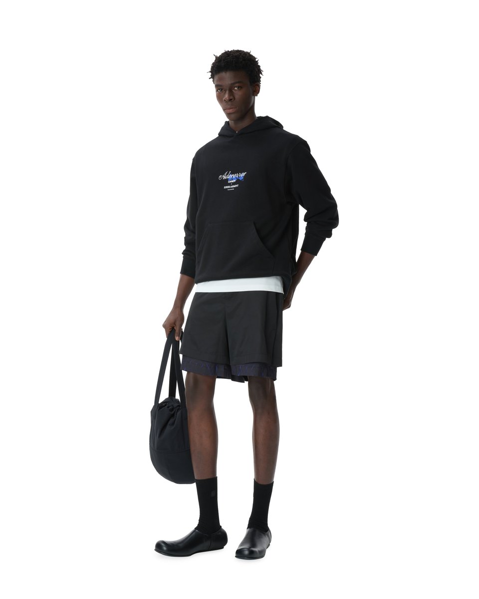 _adererror's tweet image. 캔디 포장지의 주름에서 영감을 받은 텍스처를 통해 26SS 시즌의 차별성을 담은 시그니처 소재 아이템들.

#ADERERROR