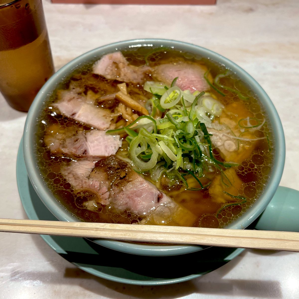 店ラもあんまり食べなくなってたので、最近流行の[ちゃん系]初摂取
神田ちえちゃんラーメン 