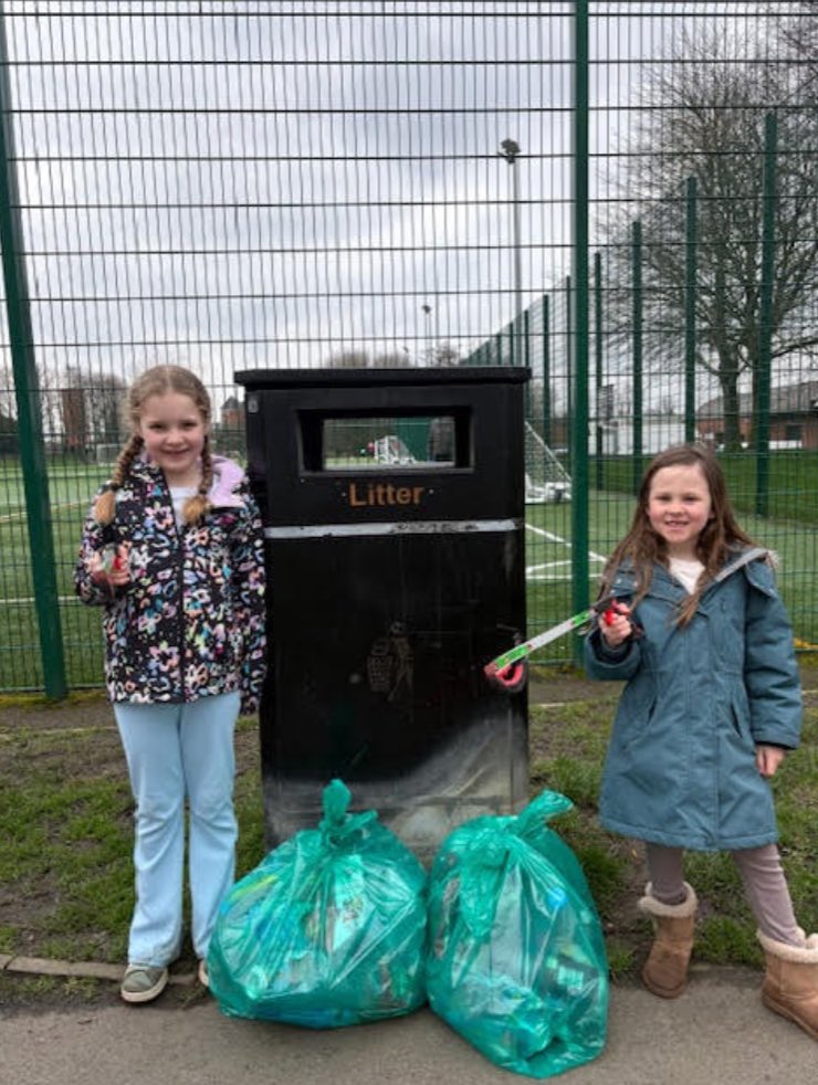 HorwichParishCE's tweet photo. Olivia and Zara have been litter picking which is helping our Climate and Sustainability. Well done girls! #hpy2 https://t.co/SNTp0SJgLd