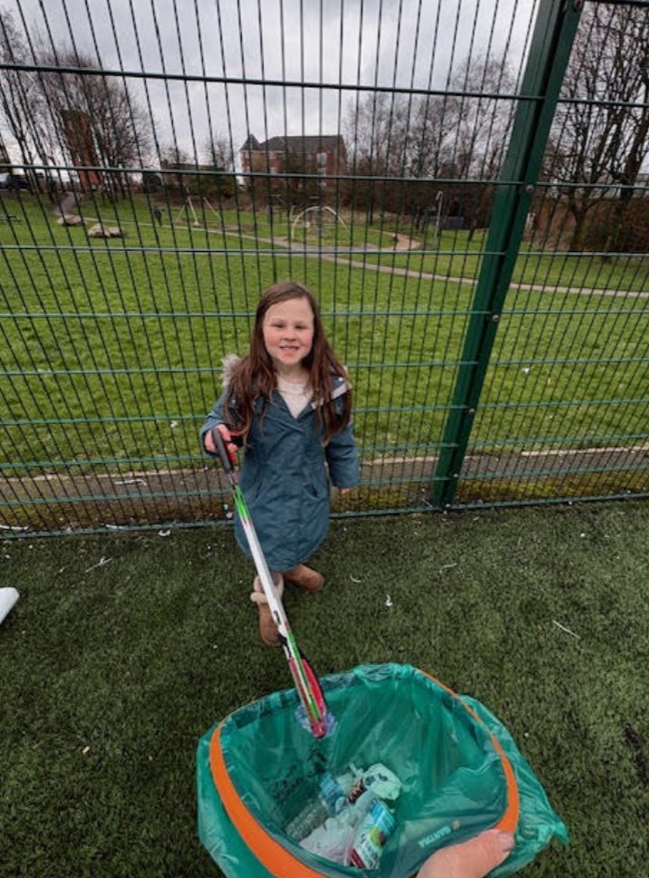 HorwichParishCE's tweet photo. Olivia and Zara have been litter picking which is helping our Climate and Sustainability. Well done girls! #hpy2 https://t.co/SNTp0SJgLd