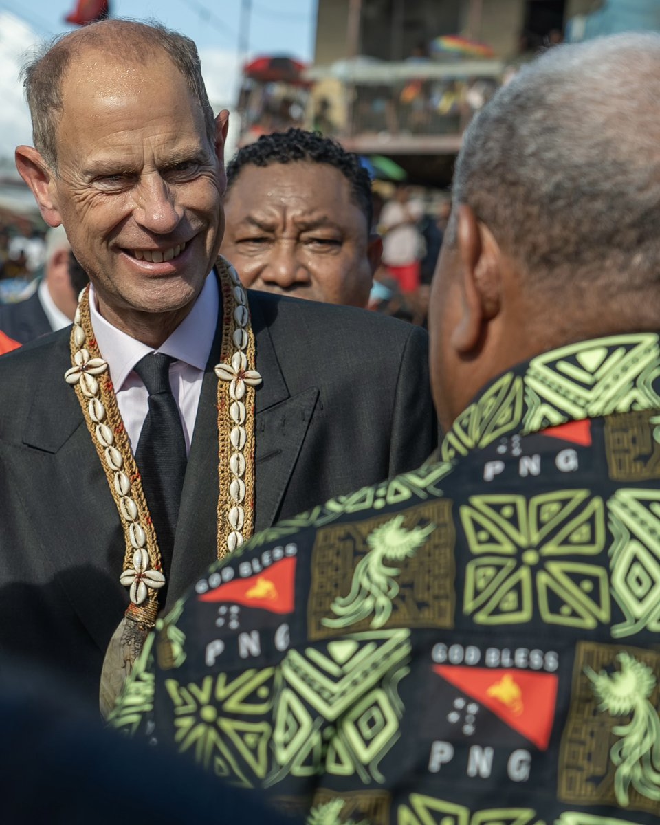 The Royal Family tweet media