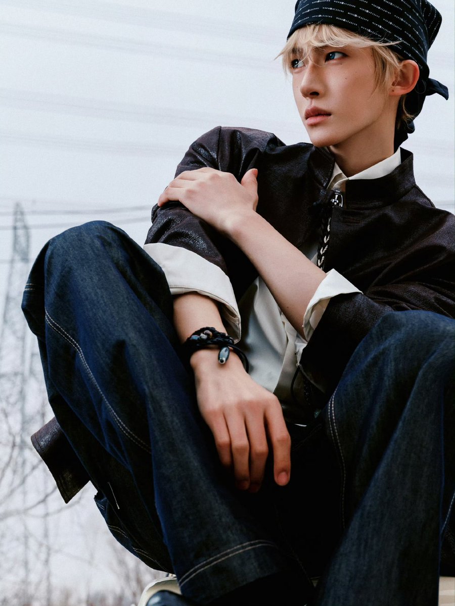 Anh đẹp trai ơi
Eastern Breeze Liuyu
#Liuyu_SHIATZYCHEN_in_Paris