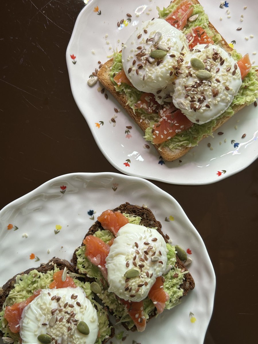 дельфи 🕊 tweet media