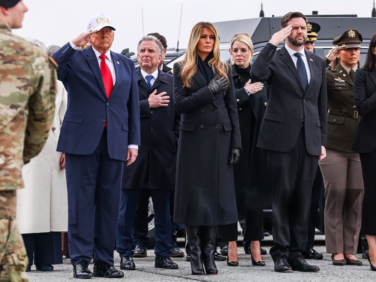 BetNot's tweet photo. @SFOF_States @VP @OJOleka @FoxBusiness Mostly worried about #yourpresident and #CabinetofDeplorables …  that  is  the  real  #fraud and  waste  … https://t.co/Enc6FUqe8I
