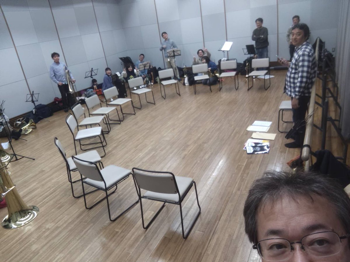 EErnst40980's tweet photo. 音出し会🎵新規メンバーさんも加わり数々の曲を次から次へ…曲多し！！選曲が山ほどある。笑
どんなプログラムになるのかワクワクな音出し会でした✨
10/4が演奏会です🎶
皆様、ぜひ予定に入れてくださいませ٩(*>▽<*)۶
----------
Ensemble ERNST
16th.Concert
2026.10.4(日)13:30開演
熱田文化小劇場 https://t.co/sL6Yu170wp