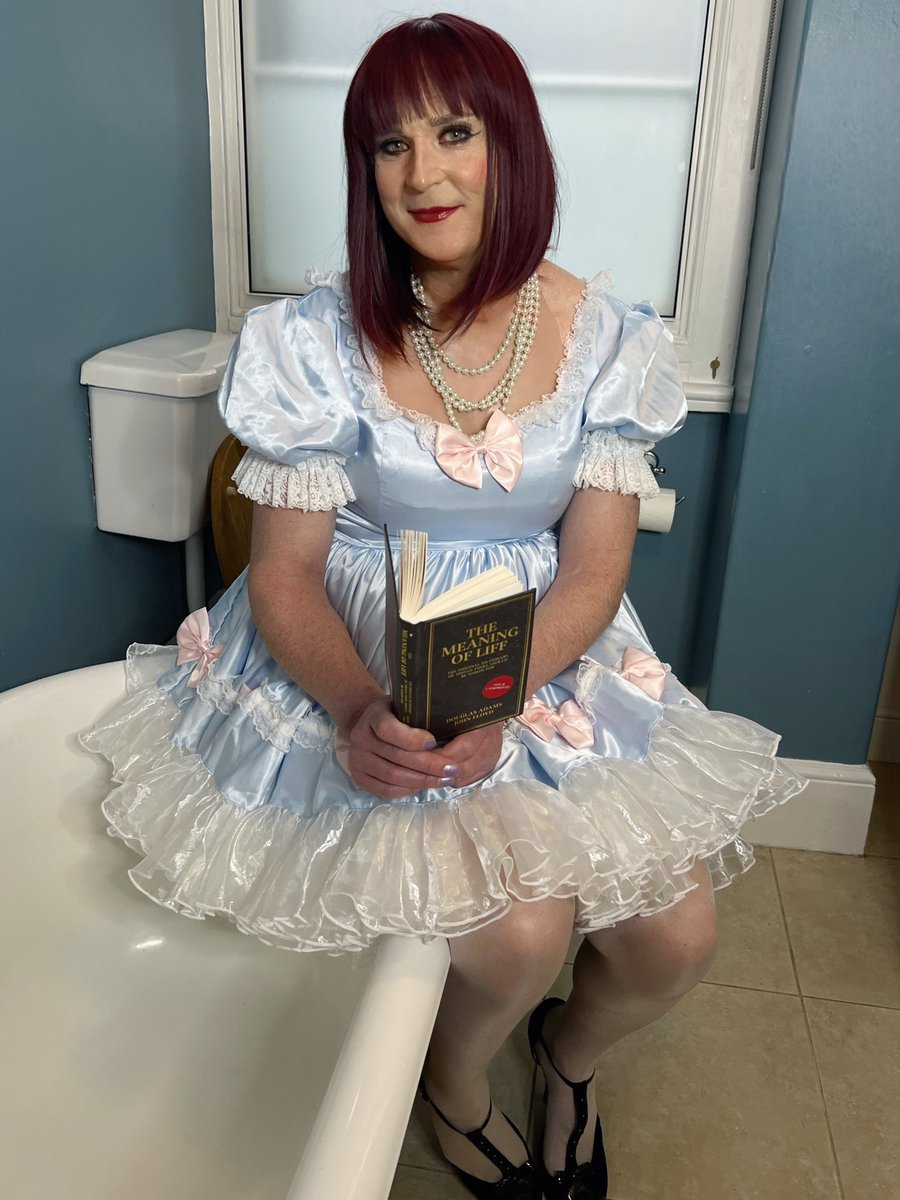 Cleo Milano tweet media