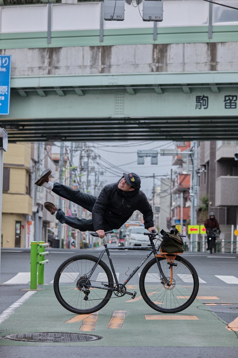 BLUE LUG tweet media