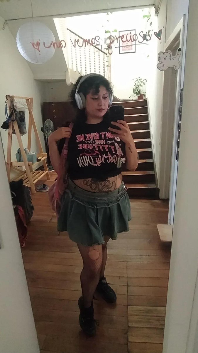 abrilnomas's tweet photo. Also my outfits last were were kind of cute don't u think ? (question for everyone, except cishet men)

#fatfem https://t.co/ZUpH8L6Jbx