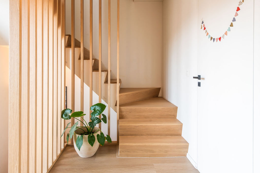 Houtshop's tweet photo. Van open loftgevoel naar meer gezelligheid: room dividers zorgen voor ruimte-afbakening zonder lichtverlies. Lees er alles over op onze blog: https://t.co/hfEDL6NGNw

#roomdivider #interiortrend #interieur https://t.co/LBr8mJFfWJ