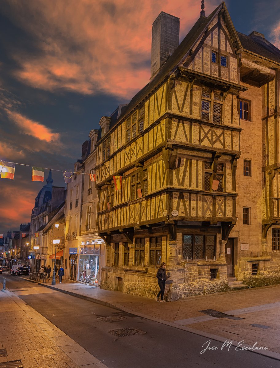 José M. Escolano tweet media