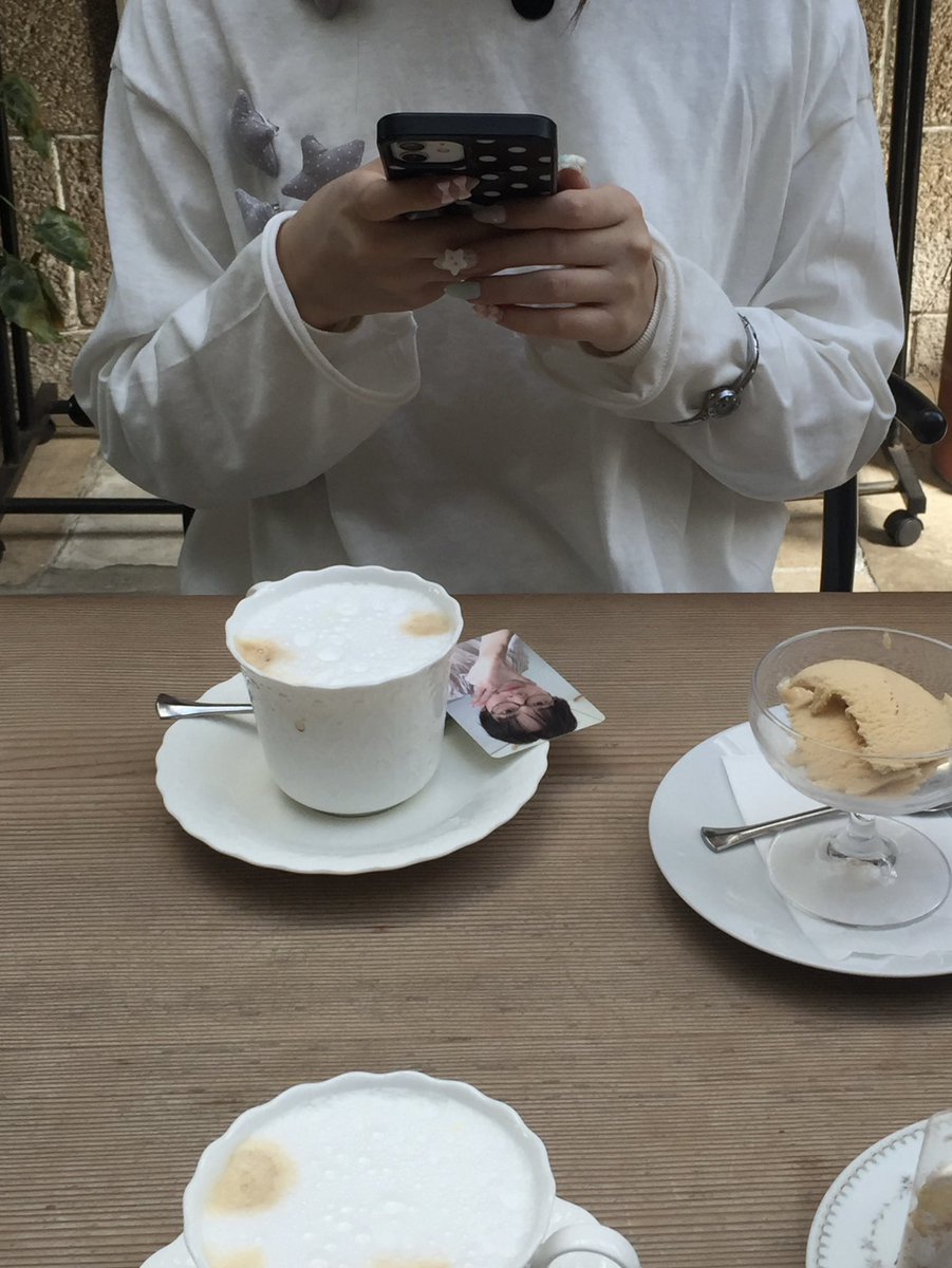  ︎︎ tweet media