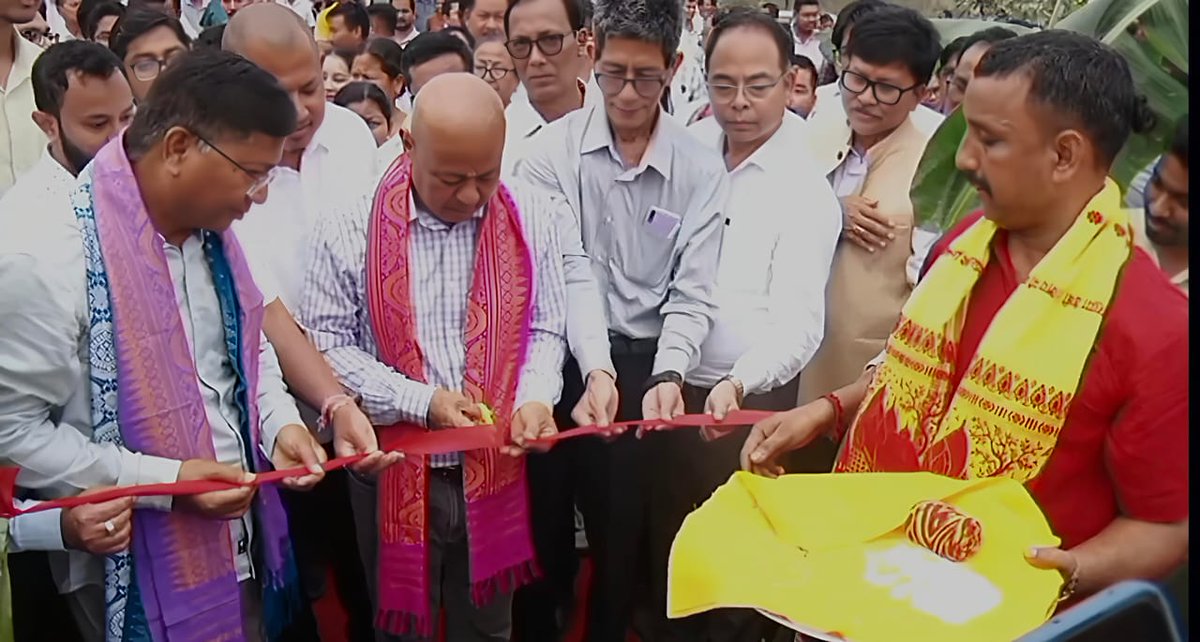 airnews_ghy's tweet image. #BTC chief Hagrama Mohilary on Monday laid the foundation stones for four infrastructure projects worth ₹29.89 crore at Kokrajhar Medical College and Hospital in #Kokrajhar.
#InfrastructureDevelopment #AkashvaniPic: Preetam