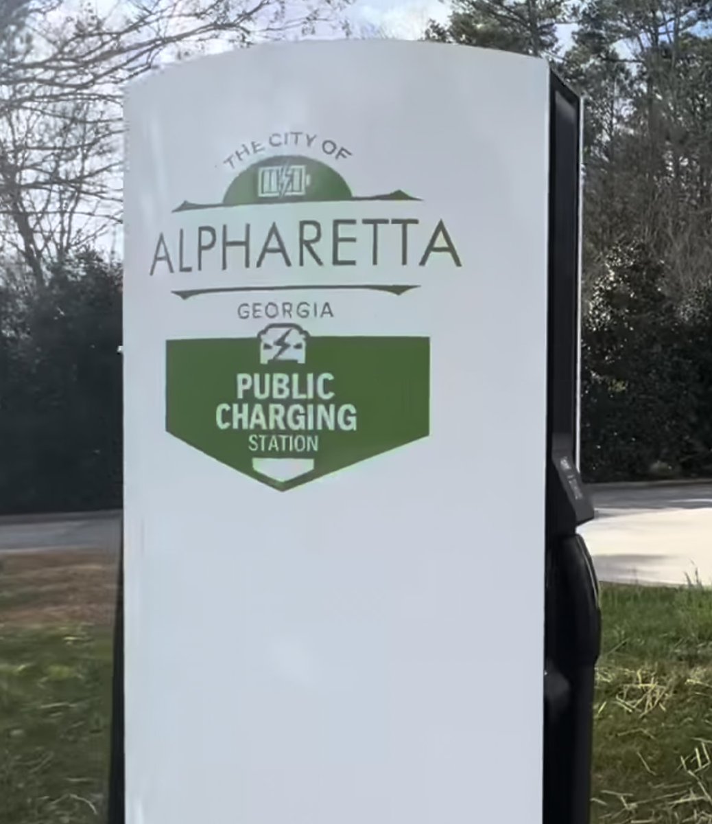 EVwire.com tweet media