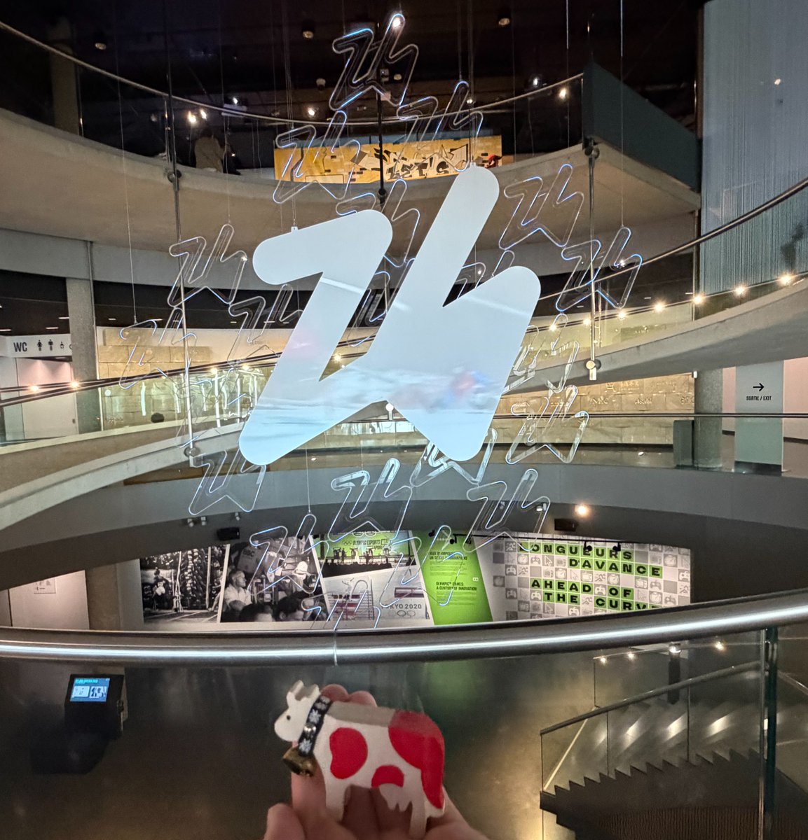 Happy Lilly tweet media