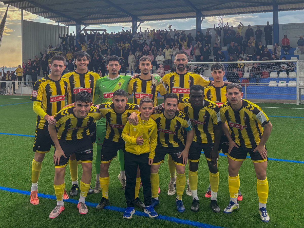 💛👏🏽 ¡𝐎𝐑𝐆𝐔𝐋𝐋𝐎 𝐋𝐄𝐏𝐄𝐑𝐎!

En el día de ayer, nuestro equipo saltó al campo con 7 jugadores leperos y canteranos en el once titular, algo que no se recuerda en la historia del club en categoría nacional.

Este es el fruto de muchos años de trabajo de todos los