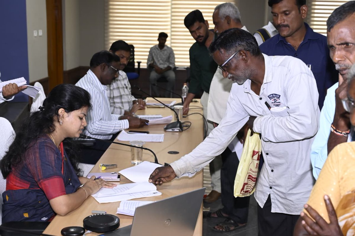 Collector Mahabubabad tweet media