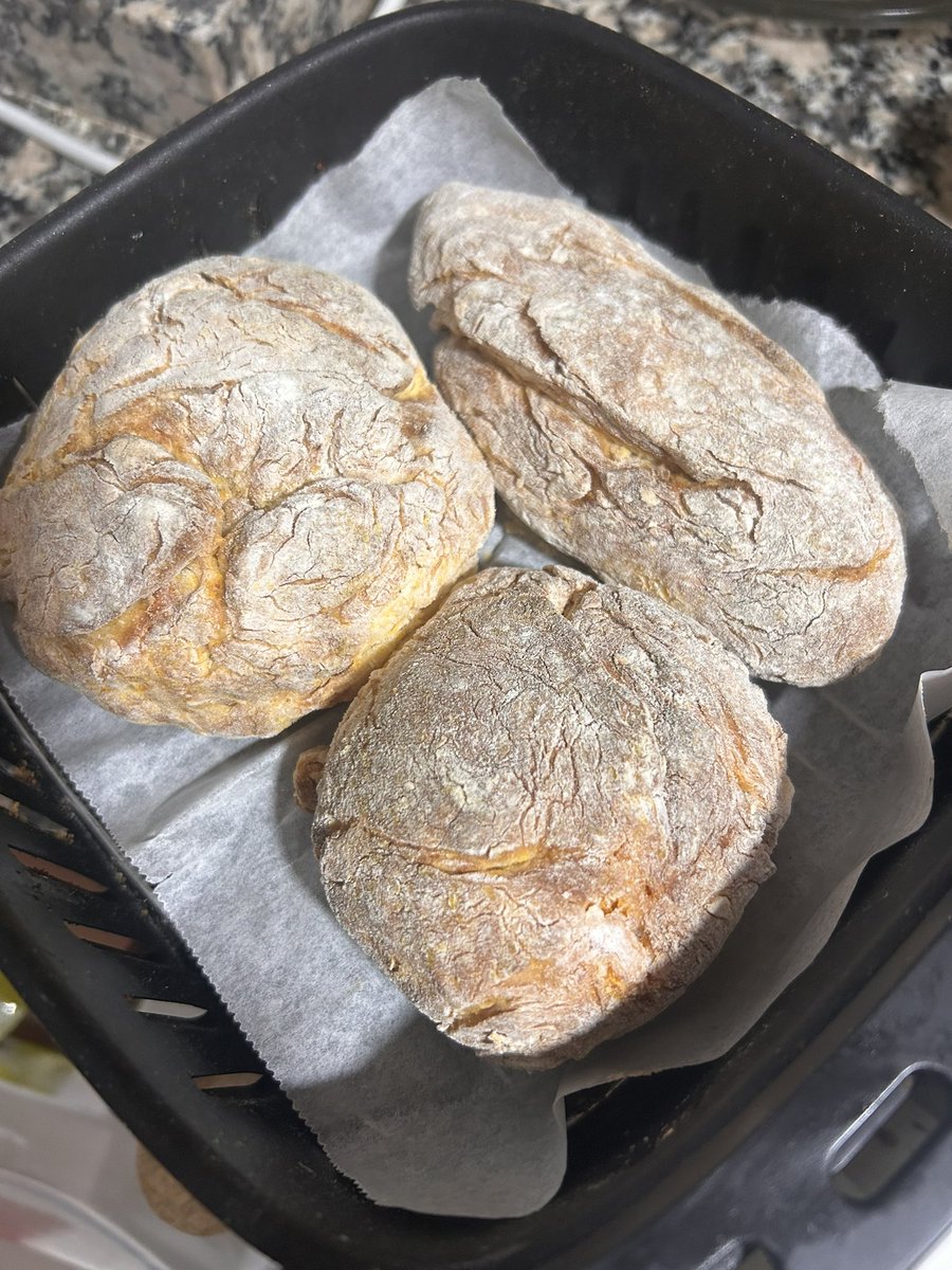 el central con el 2 tweet media