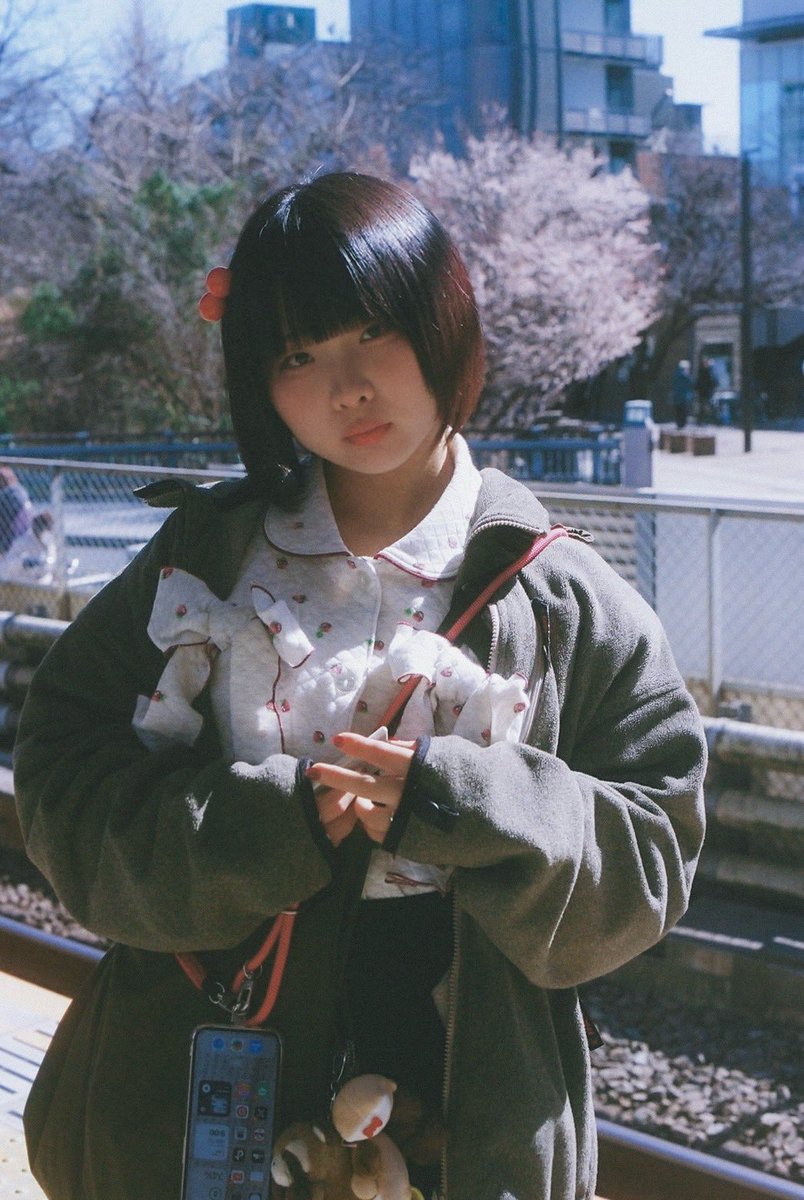 ソンソフ tweet media