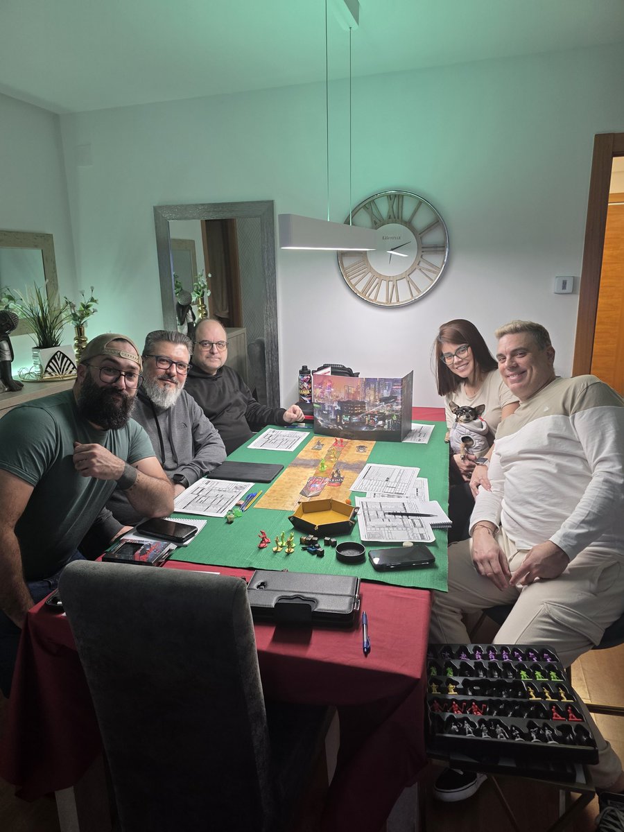 Club Silmaril tweet media