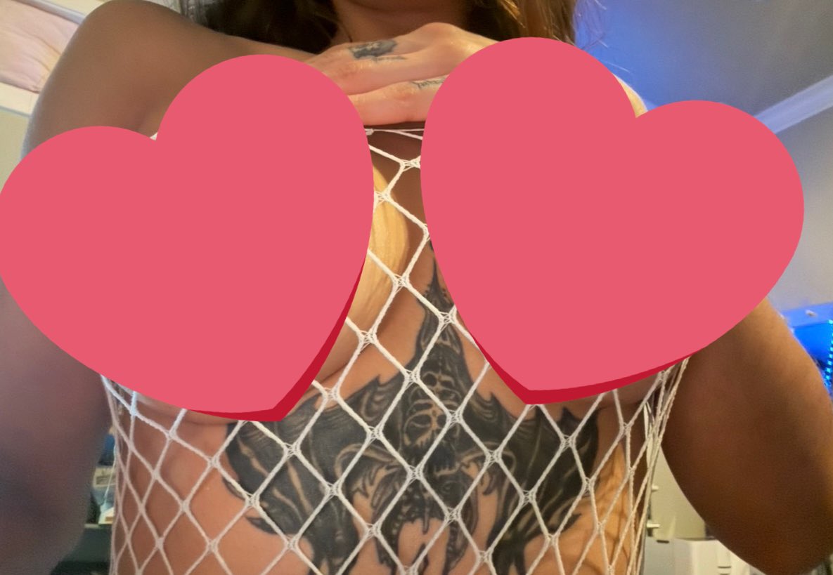MADAMBRAT's tweet photo. New content 💋 https://t.co/sW3XOXmnkM https://t.co/6vRLi85YWe