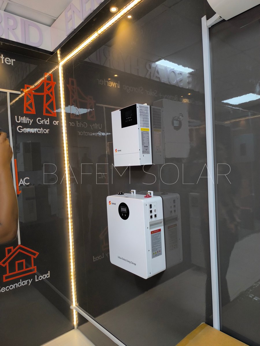 bafemSOLAR's tweet photo. Need power for just the basics at home? This one is for you.

Our SRNE 1.5kW + 2.56kWh combo is built for essential appliances like:
TV, fridge, up to 2 standing fans (not OX fan), phones/laptops charging, and a few LED lights.

It’s ideal for homes with very few appliances that want reliable backup without generator stress.

✅ Solar-ready up to 1kW
✅ Inbuilt MPPT
✅ 5-year battery warranty
✅ 6000 cycles
✅ Expandable battery setup

Combo price: NGN940,000

Contact @bafemSOLAR 
0901 744 5136
quotes@kommercialsolar.com