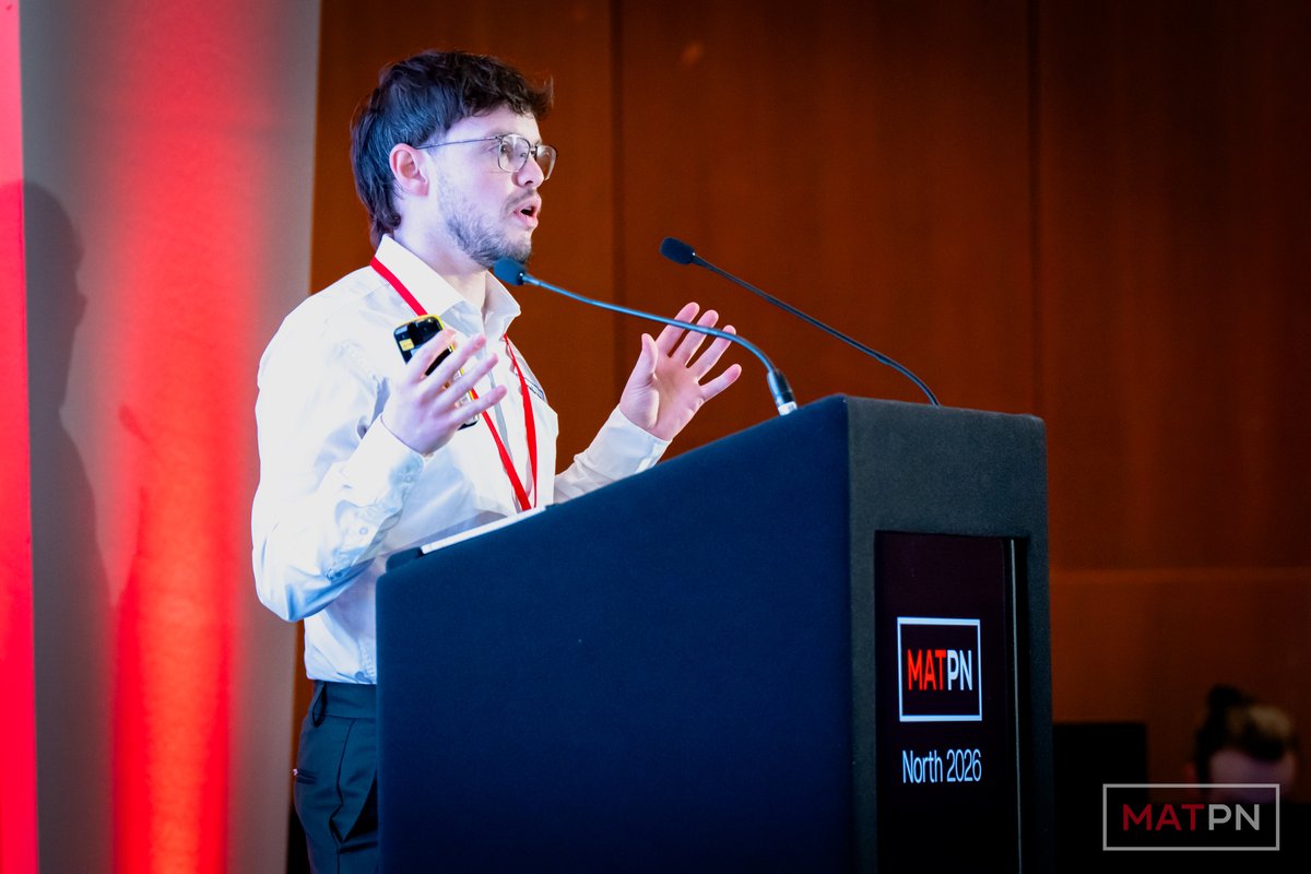 Applicaa tweet media