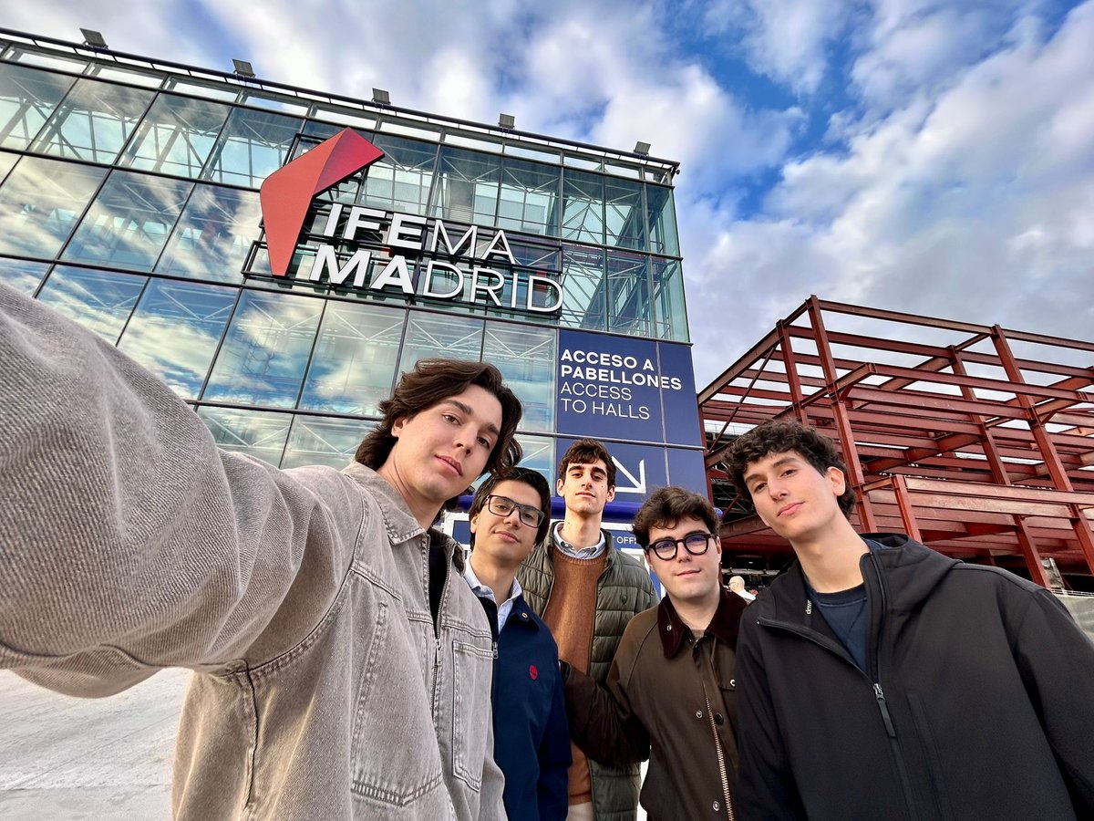 CM Moncloa tweet media