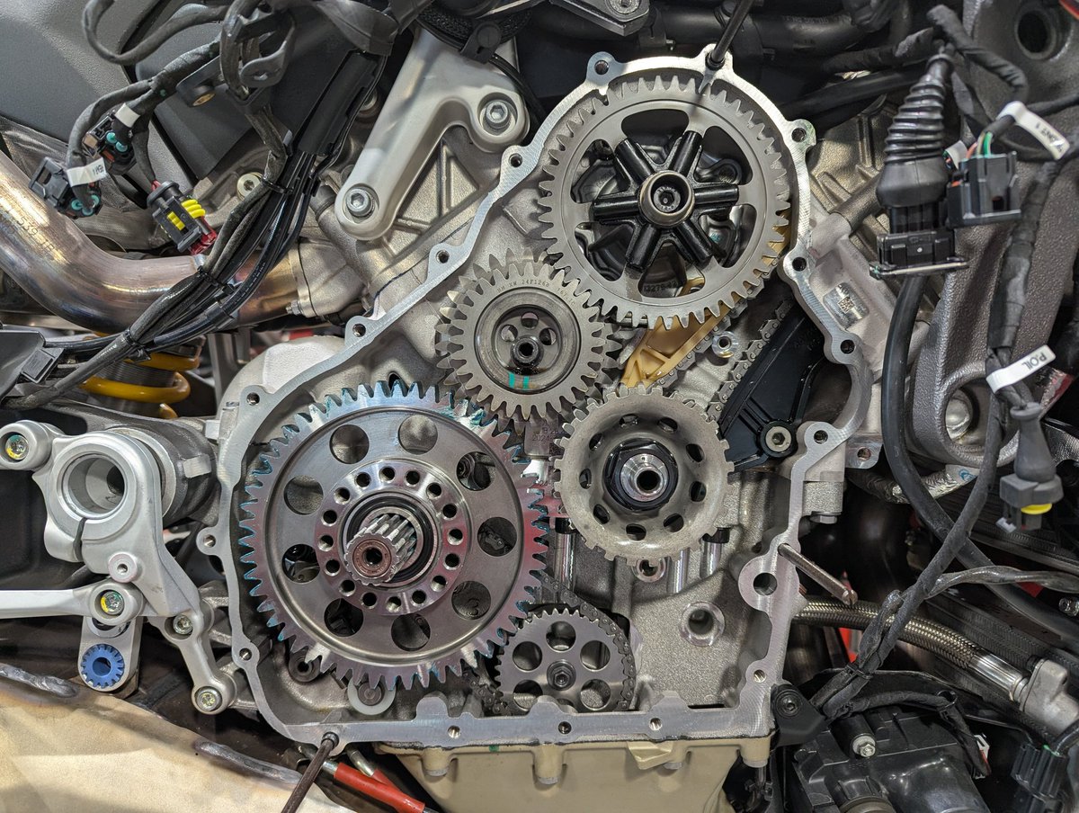 Ducati_Service's tweet image. 🇮🇹　panigale V4S　🇮🇹
Dry Clutch装着完了です❗️
#ドゥカティ
#DLT
#ducati
#Ducati