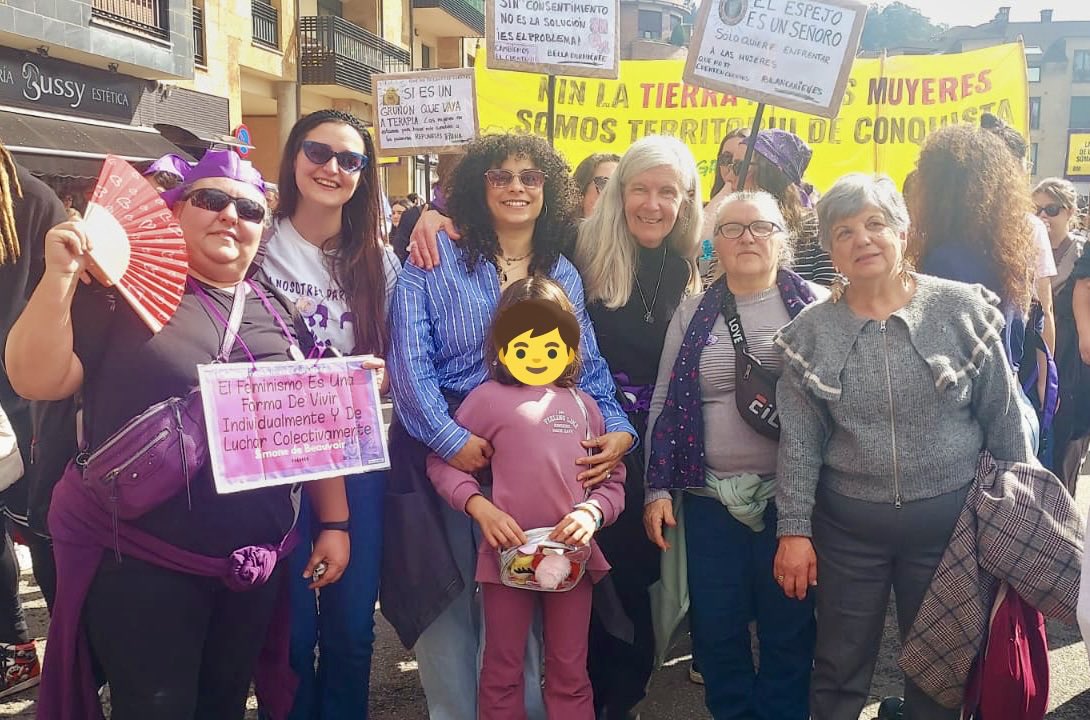 Un año más, el PSOE Castrillón tenía que acompañar la reivindicativa e importante marcha del 8M. Por que hay que seguir peleando por una completa igualdad independientemente de si eres hombre o mujer, porque una sociedad justa y equitativa es una sociedad más libre y responsable.
