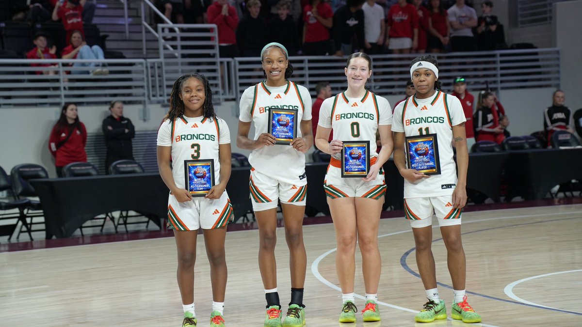KRegion420's tweet photo. 11th Region Girls Championship Frederick Douglass Highlights https://t.co/rjW9rBkyqO