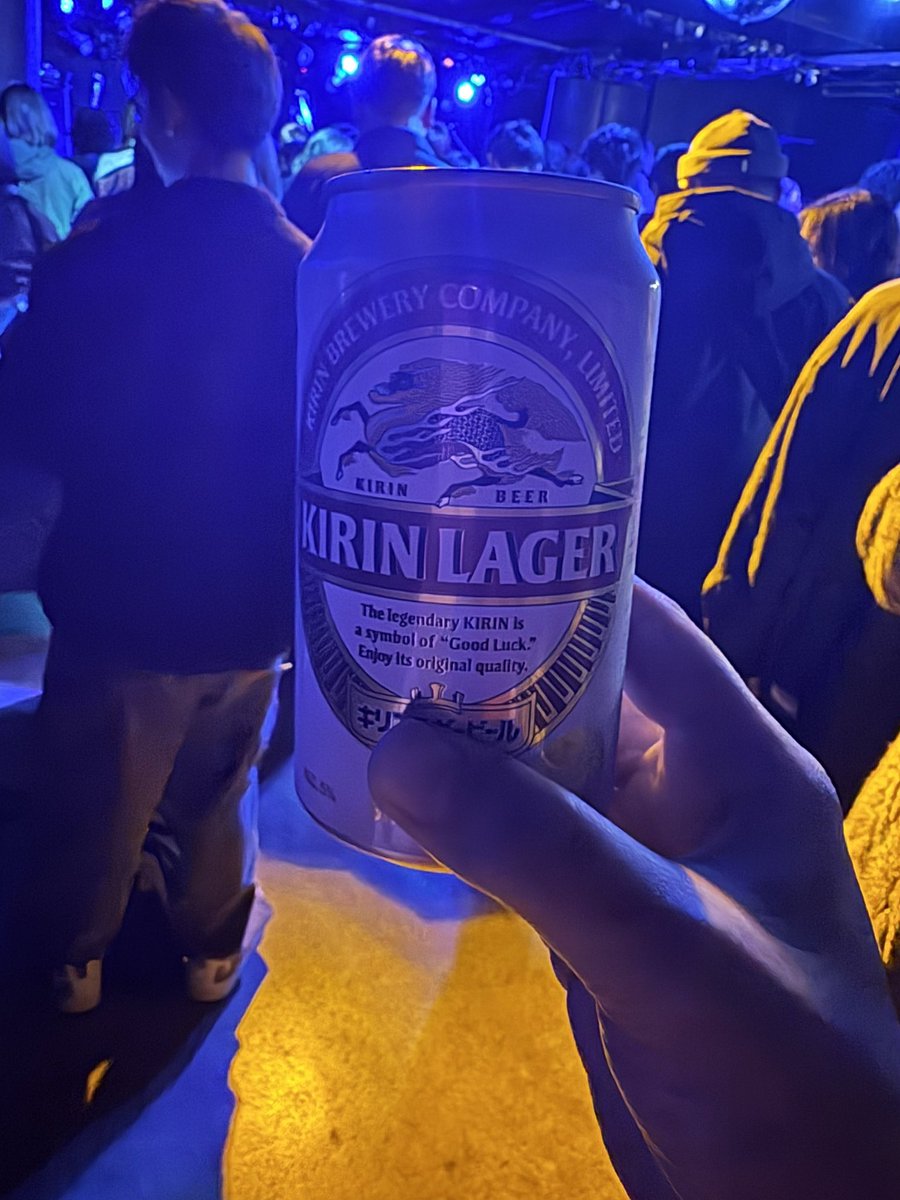 tacatko's tweet photo. ビール、そしてgateballersです　大好きなbeautiful girlも聞けて嬉しい https://t.co/To8zaND6e9