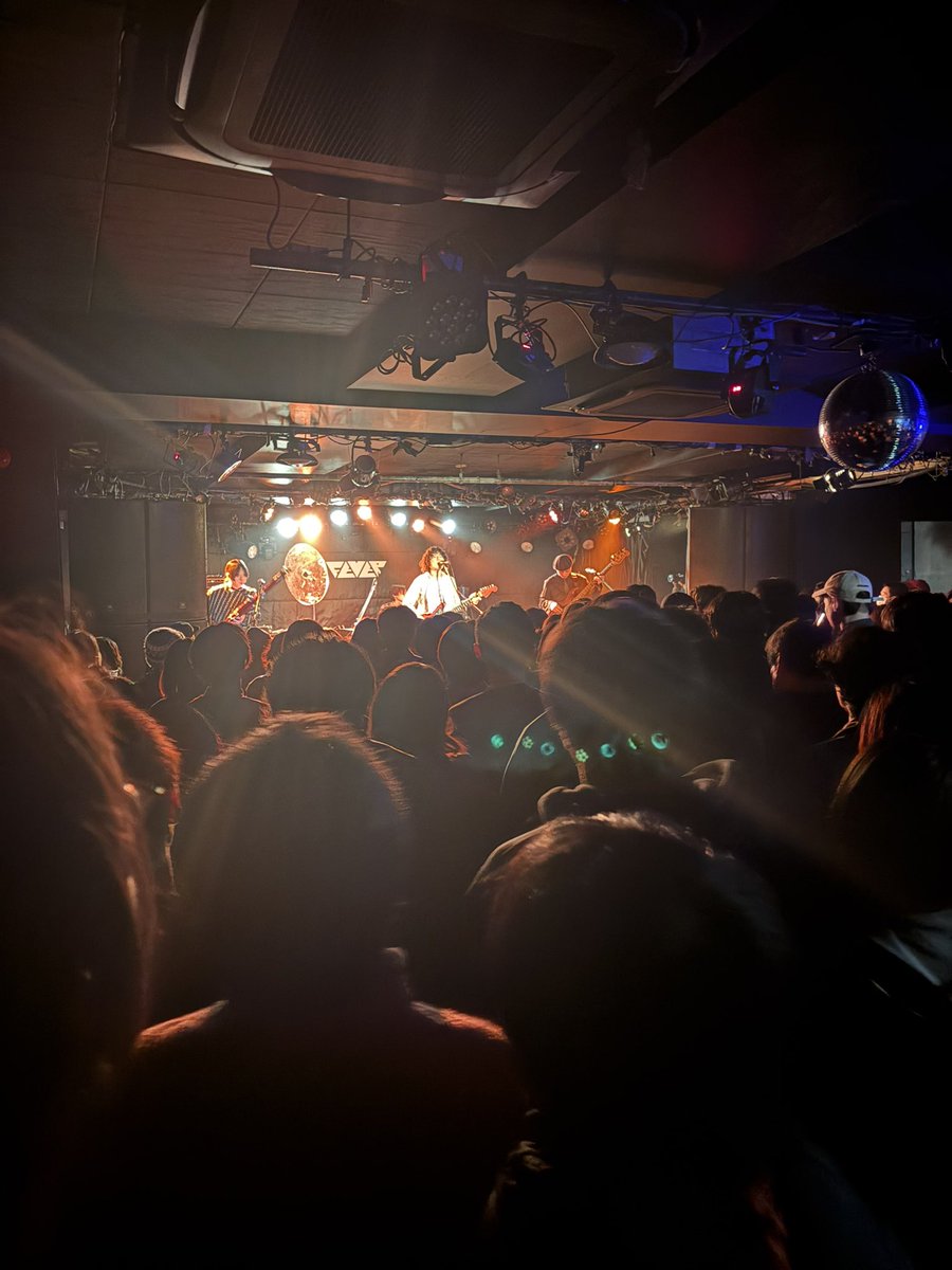 tacatko's tweet photo. ビール、そしてgateballersです　大好きなbeautiful girlも聞けて嬉しい https://t.co/To8zaND6e9
