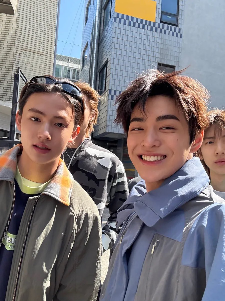 keonho pics tweet media