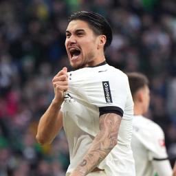 f0xfromit's tweet photo. DA IST DAS DING!! Trikot Nr. 3 diese Saison 🫠 #Borussia #VfL1900 #Diks https://t.co/qAlpppktFA