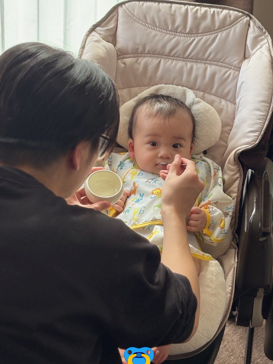 りおまる㌠ tweet media