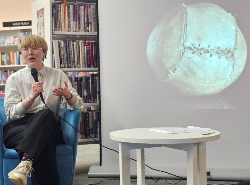 Stirling Libraries tweet media