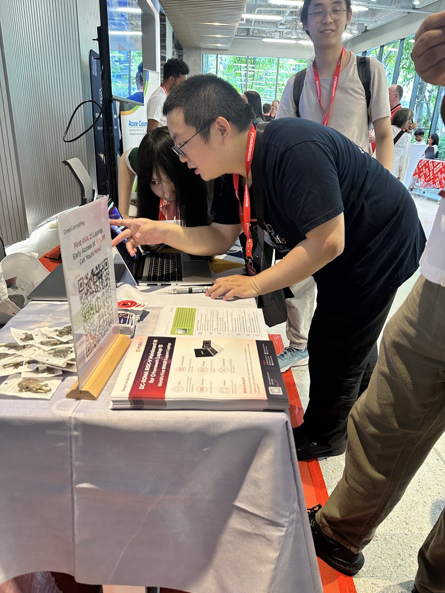 DeepComputing tweet media