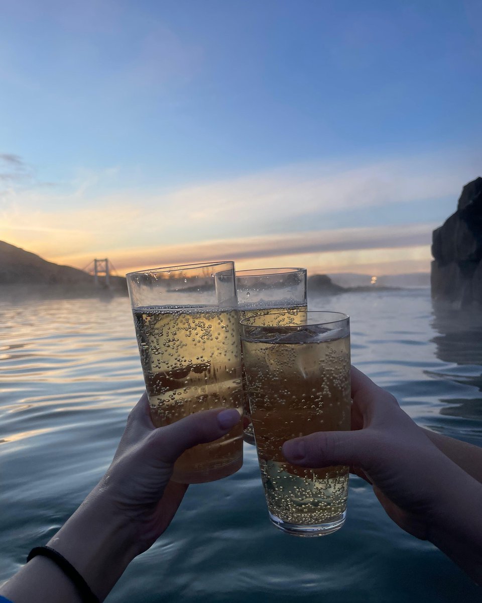 BusTravel Iceland tweet media