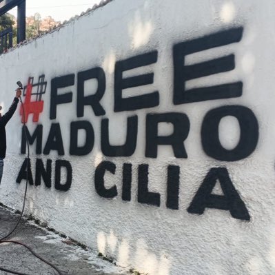Las paredes siguen hablando