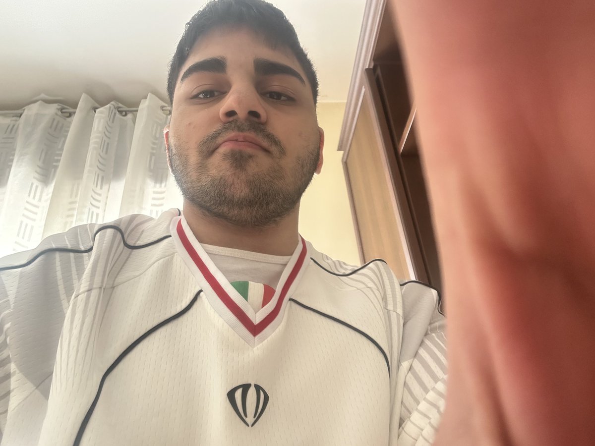 nicox1tap tweet media