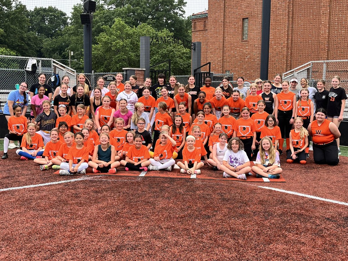 Webster Softball tweet media