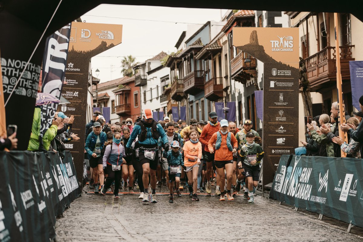 AytoTeror's tweet image. ⛰️ Teror se volcó, el pasado sábado 7 de marzo, con la 27ª Transgrancanaria, en una jornada deportiva que fue sede de las modalidades 👟 Short y Family Trail, además de salida de la Advance, avituallamiento 🍌de la Classic‼️.
#teror #teroresdeporte
➕ teror.es/teror-se-volco…