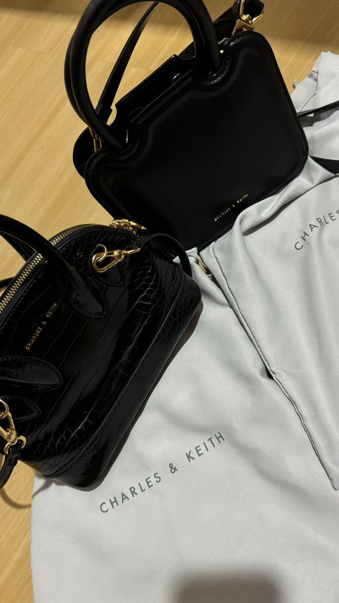 violololol tweet media